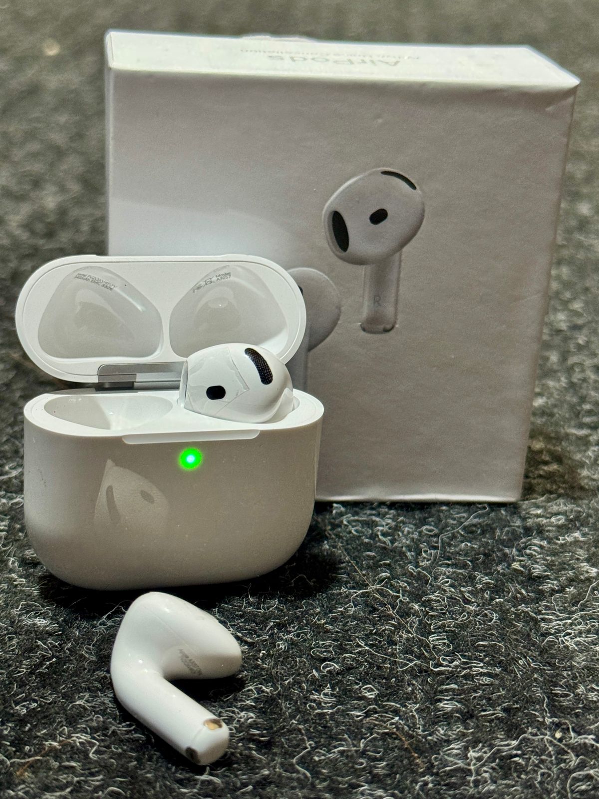 AUDIFONOS AIRPODS SERIE 4 ANC